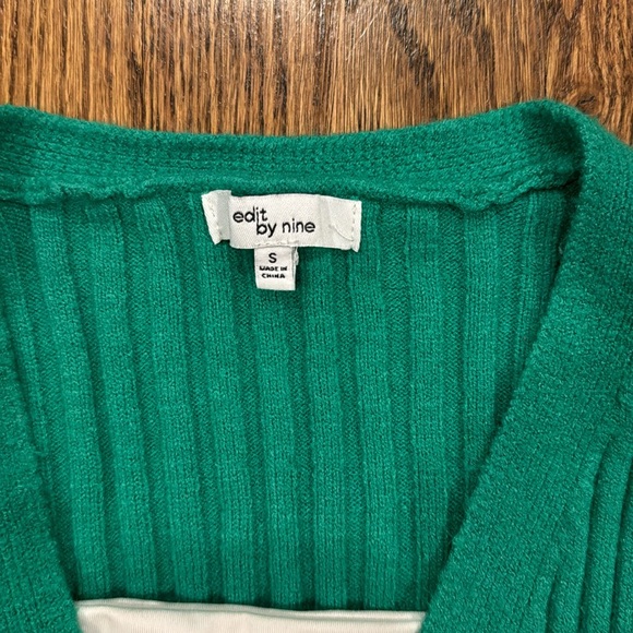 Edit by Nine green cropped ribbed cardigan sweater size small with SHEIN top - Picture 2 of 10